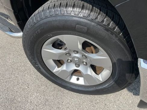 Used 2019 RAM 1500 Big Horn AWD/4WD image 19