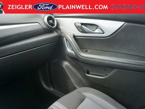 Used 2023 Chevrolet Blazer LT w/ Convenience Package FWD image 34