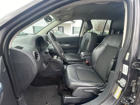 Used 2014 Jeep Compass Latitude w/ All Weather Capability Group image 10