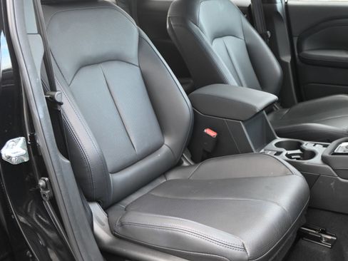 Used 2025 Subaru Forester Limited image 34