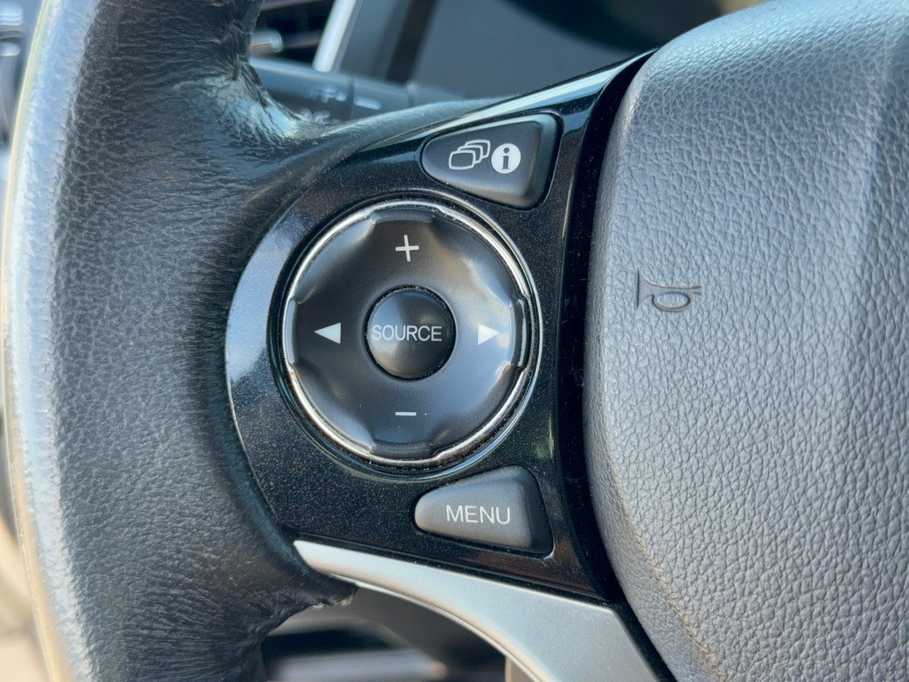 Used 2015 Honda Civic EX-L image 18