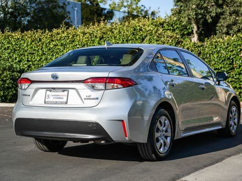 Used 2024 Toyota Corolla LE FWD image 6