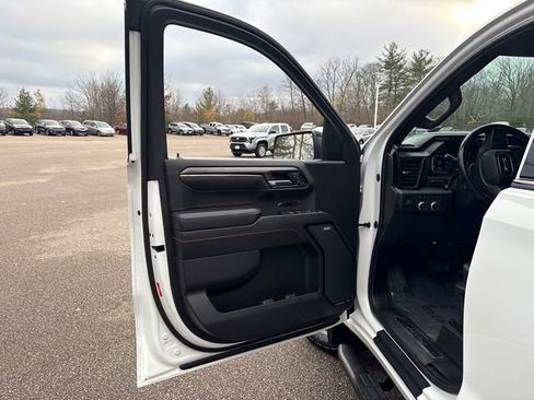 Used 2023 GMC Sierra 1500 AT4 w/ Technology Package image 22