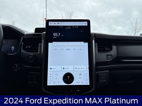 Used 2024 Ford Expedition Max Platinum AWD/4WD image 24
