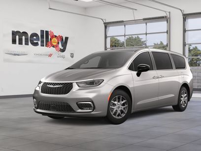 New 2025 Chrysler Pacifica Select