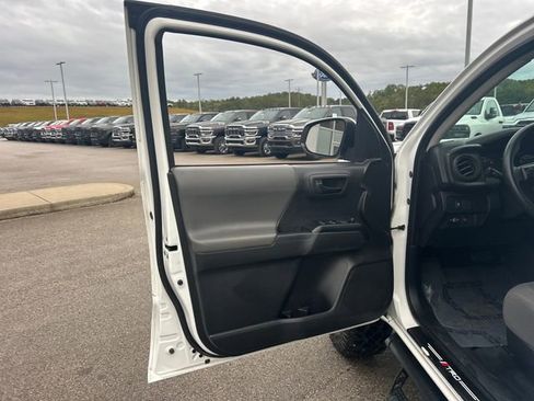 Used 2023 Toyota Tacoma TRD Sport image 30