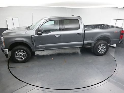 Used 2024 Ford F250 Lariat AWD/4WD image 19