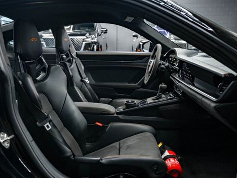Used 2022 Porsche 911 GT3 RWD image 34