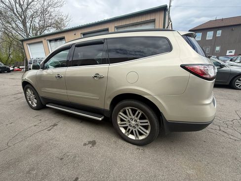 Used 2015 Chevrolet Traverse LT w/ Style and Technology Package AWD/4WD image 11