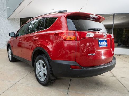 Used 2014 Toyota RAV4 LE AWD/4WD image 5