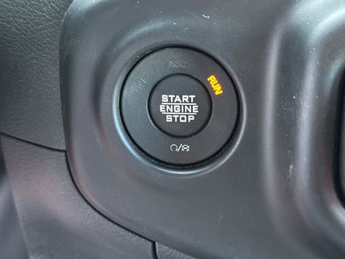 Used 2023 Jeep Wrangler Unlimited Rubicon 4xe image 25