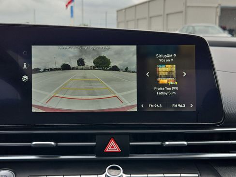 Used 2025 Hyundai Elantra SEL FWD image 26