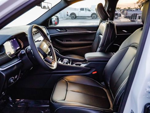 New 2026 Jeep Grand Cherokee Limited w/ Limited Altitude Package image 21