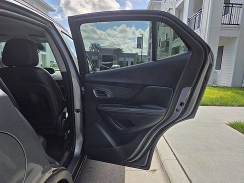 Used 2014 Buick Encore FWD image 40