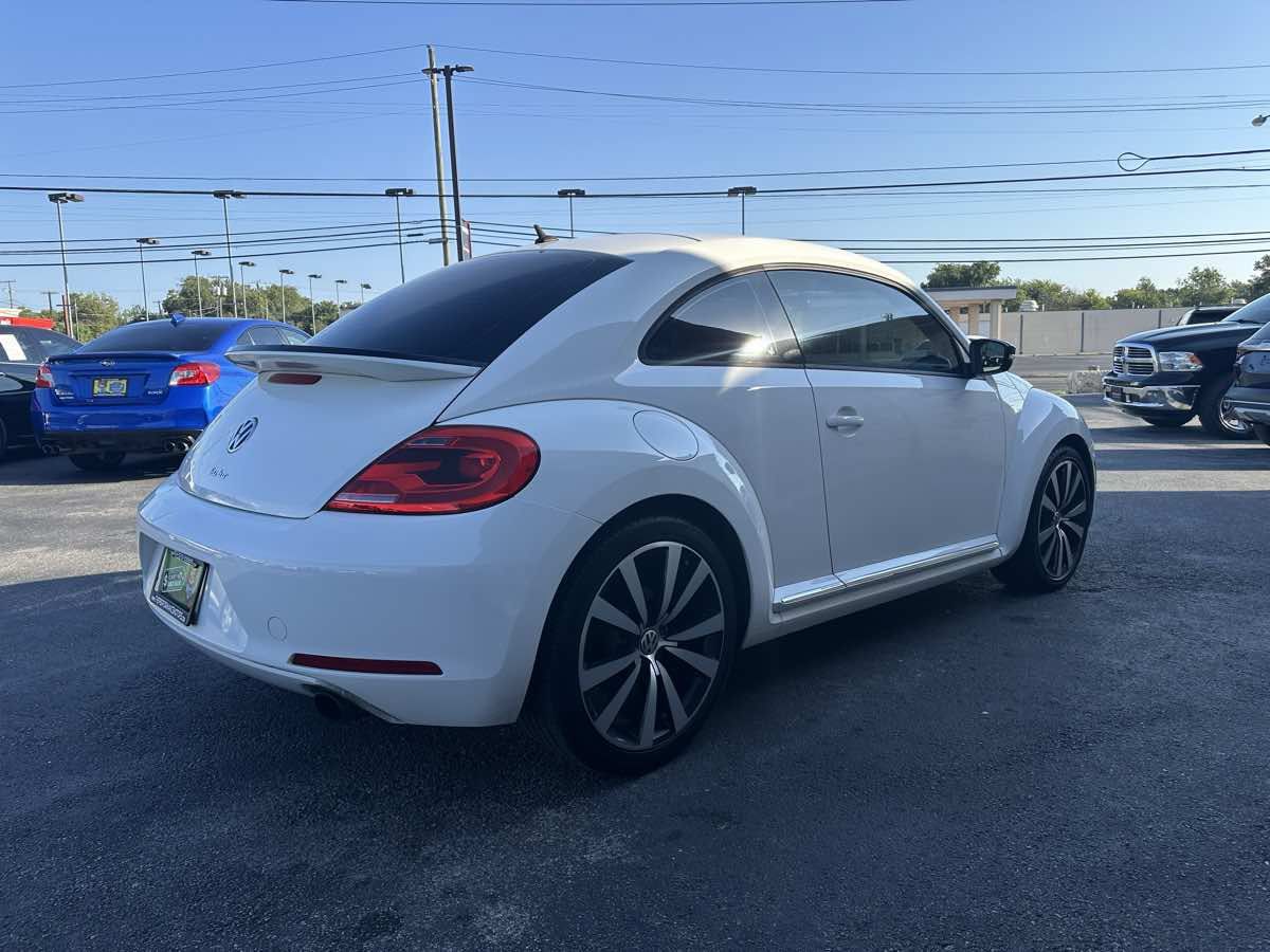 Used 2012 Volkswagen Beetle Turbo FWD image 5