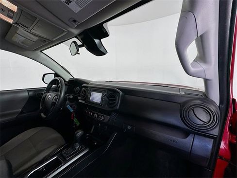 Used 2018 Toyota Tacoma SR image 24