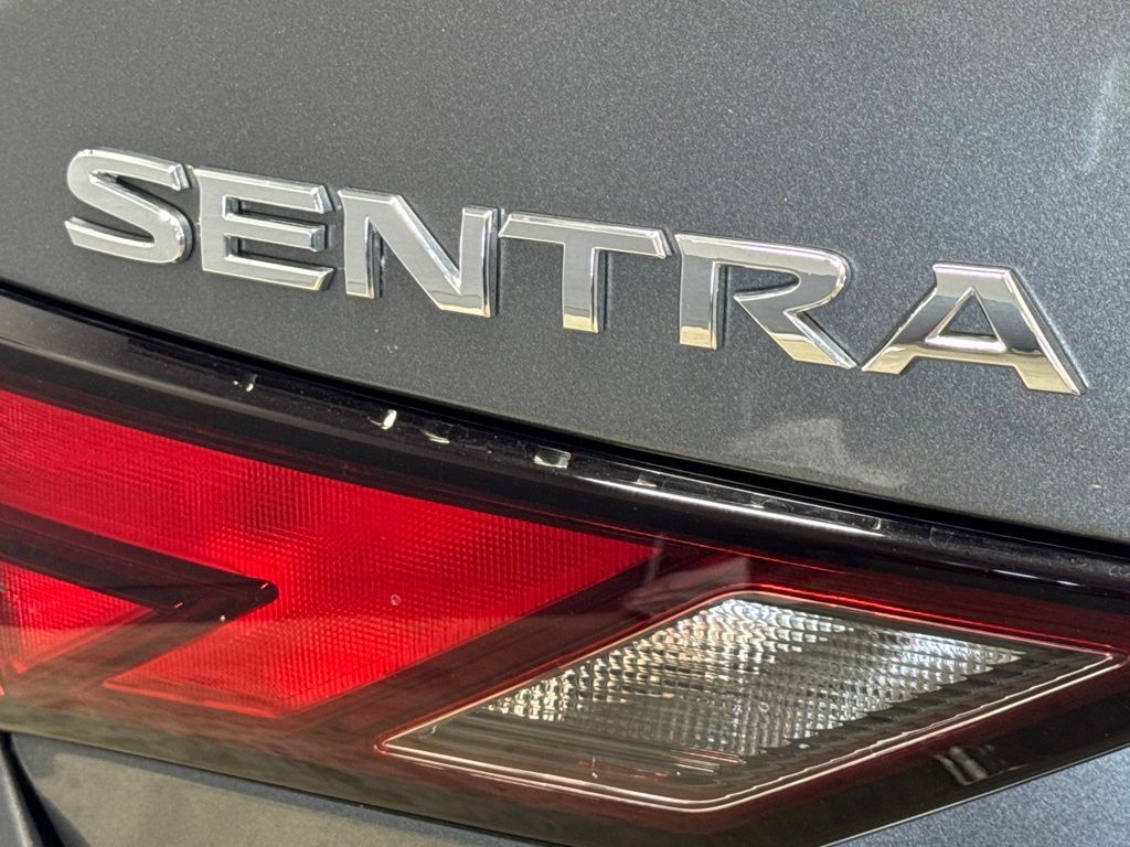 Used 2020 Nissan Sentra SV w/ SV Premium Package FWD image 21