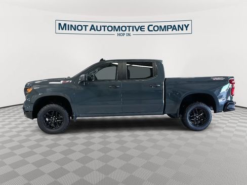 Used 2025 Chevrolet Silverado 1500 Custom Trail Boss AWD/4WD image 5