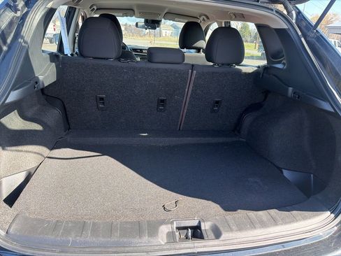 Used 2021 Nissan Rogue Sport S image 23