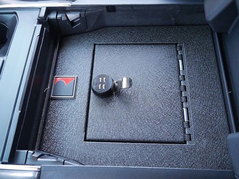 Used 2022 Ford F150 Lariat w/ Equipment Group 502A High image 55