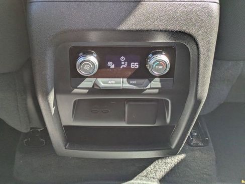 Certified 2025 GMC Acadia Elevation image 14