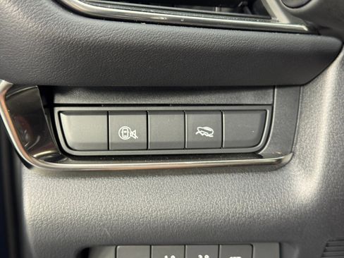 Used 2025 MAZDA CX-30 AWD 2.5 S w/ Preferred Package image 18