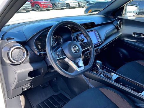 Used 2024 Nissan Kicks SR FWD image 17
