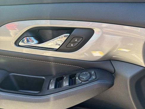 Used 2020 Chevrolet Traverse LS w/ LPO, Blackout Package image 10