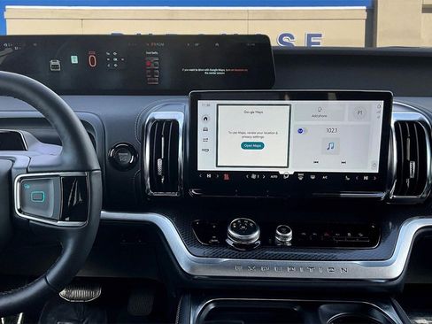 New 2026 Ford Expedition Platinum w/ Stealth Performance Package image 6