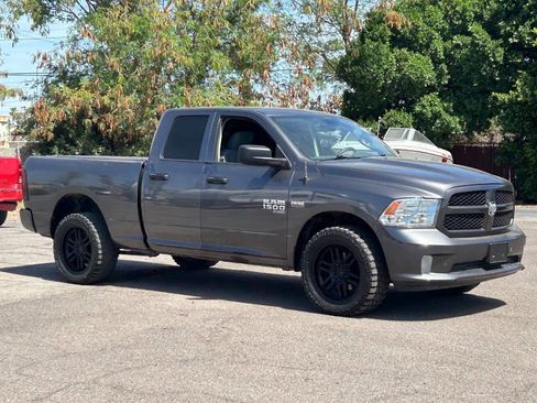 Used 2019 RAM 1500 Express w/ Express Value Package AWD/4WD image 1