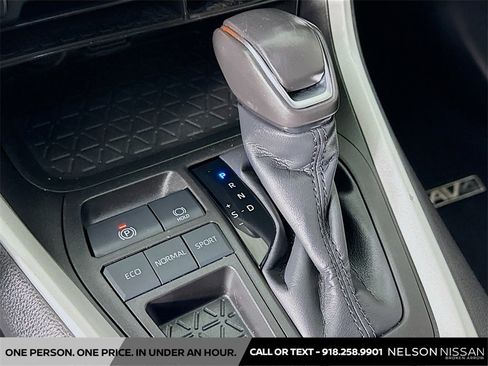 Used 2023 Toyota RAV4 XLE Premium image 16