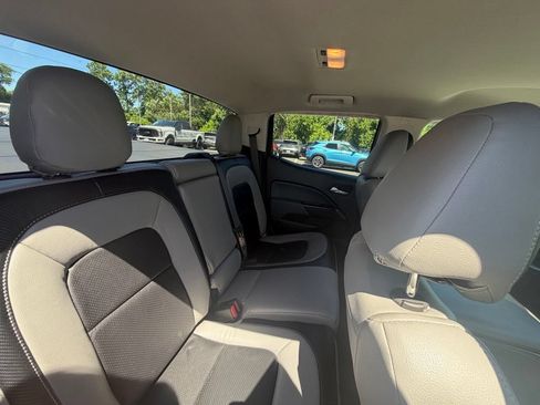 Used 2015 Chevrolet Colorado Z71 AWD/4WD image 10