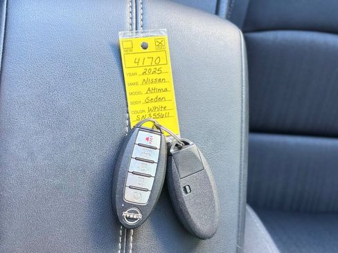 Used 2025 Nissan Altima 2.5 S image 47