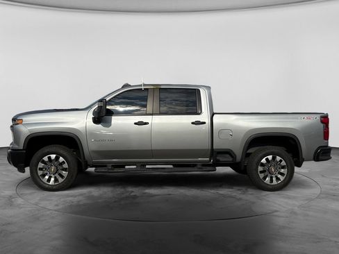 Used 2025 Chevrolet Silverado 2500 Custom w/ Custom Convenience Package AWD/4WD image 6