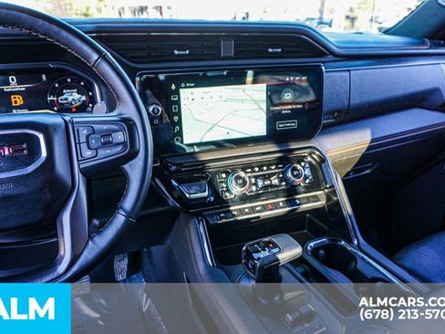 Used 2025 GMC Sierra 1500 AT4 w/ AT4 Preferred Package AWD/4WD image 32