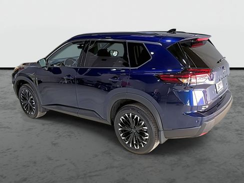 New 2026 Nissan Rogue SV AWD/4WD image 2
