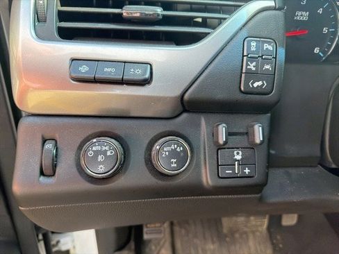 Used 2020 Chevrolet Tahoe Premier w/ Premier Plus Edition image 7
