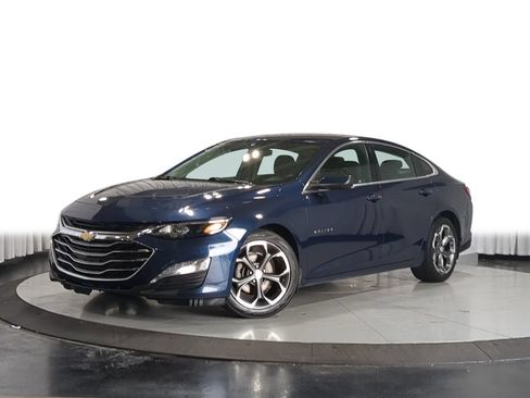 Used 2020 Chevrolet Malibu LT FWD image 1