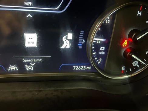 Used 2024 Buick Enclave Premium image 43