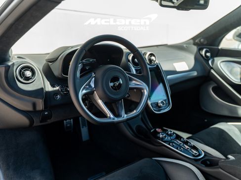 New 2026 McLaren GTS image 13