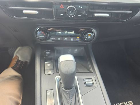 Certified 2026 Nissan Kicks SV FWD image 20