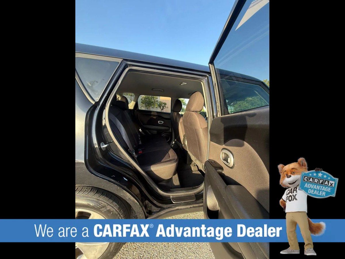 Used 2016 Kia Soul FWD image 9