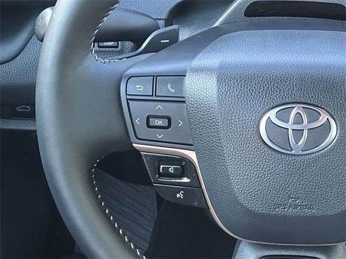 Used 2025 Toyota Crown Platinum image 12