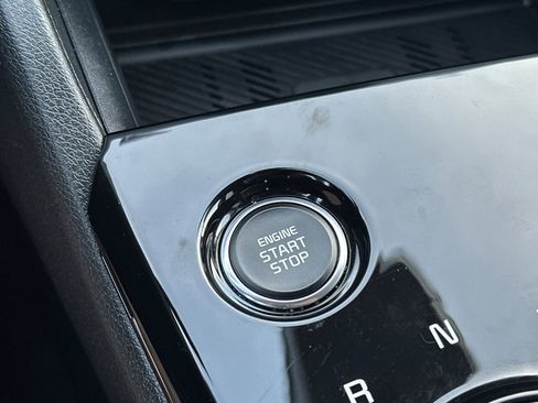 Certified 2024 Kia Sportage EX image 22