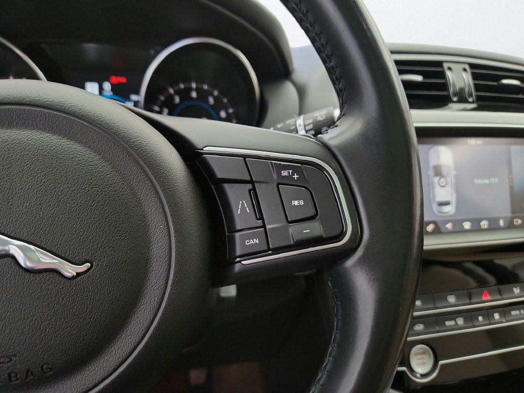 Used 2020 Jaguar F-PACE Premium AWD/4WD image 22