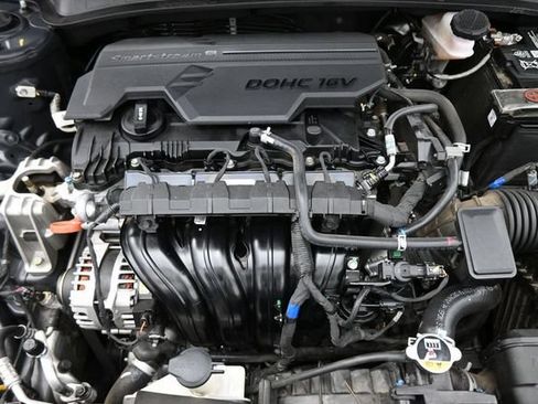 Used 2023 Hyundai Elantra SEL w/ Convenience Package FWD image 25