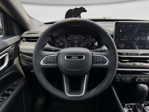 New 2026 Jeep Compass Latitude AWD/4WD image 17