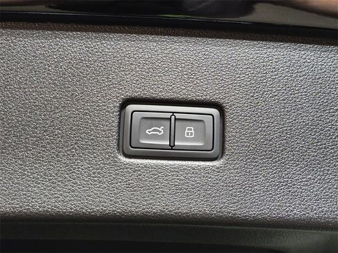 New 2026 Audi RS Q8 performance image 13