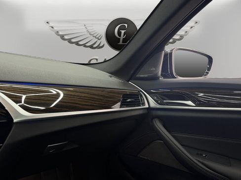 Used 2023 BMW 540i w/ Executive Package RWD image 25