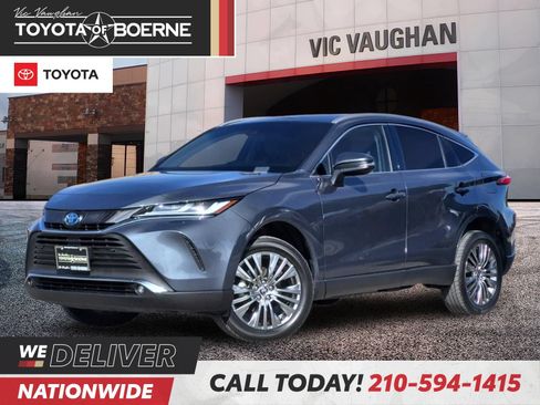 Used 2024 Toyota Venza XLE AWD/4WD image 1